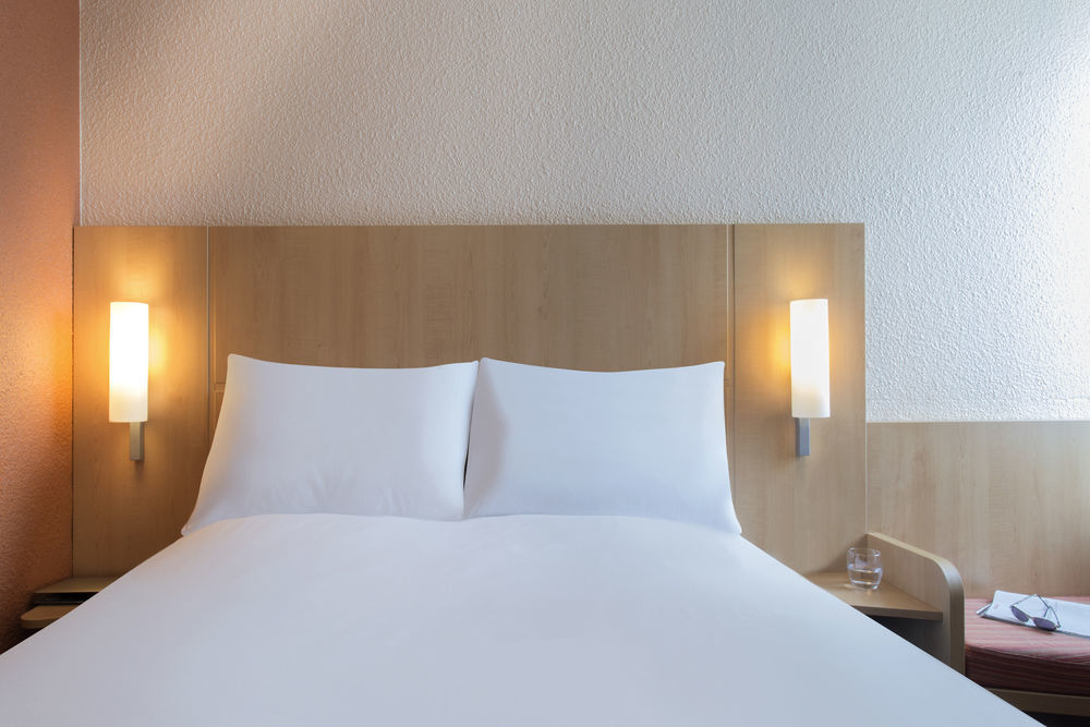 Hotel Ibis Nantes Centre Tour Bretagne Exterior foto